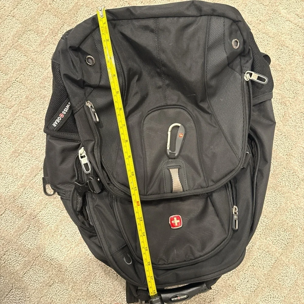 SwissGear smart scan Black Backpack with Red Logo